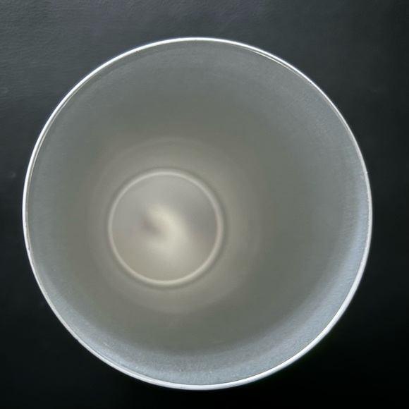 T-Mobile White Reusable Aluminum Tumbler with Color Change Pink Logo, new - Picture 5 of 7